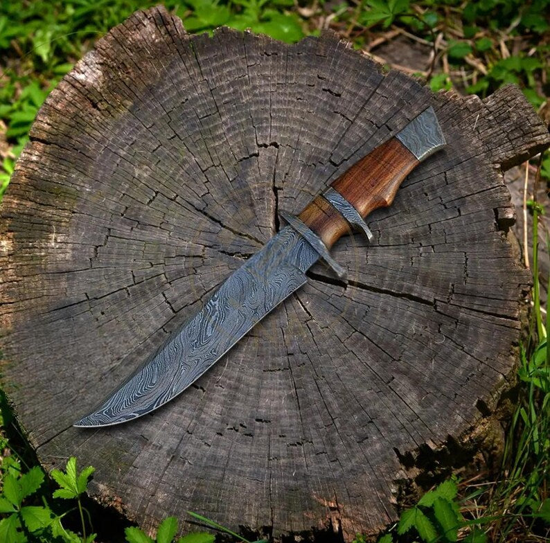 Rosewood Handle Handmade Damascus Knife | Custom Outdoor Blade Gift for Him | Rustic Bowie Knife for Camping, Hunting & Special Occasions